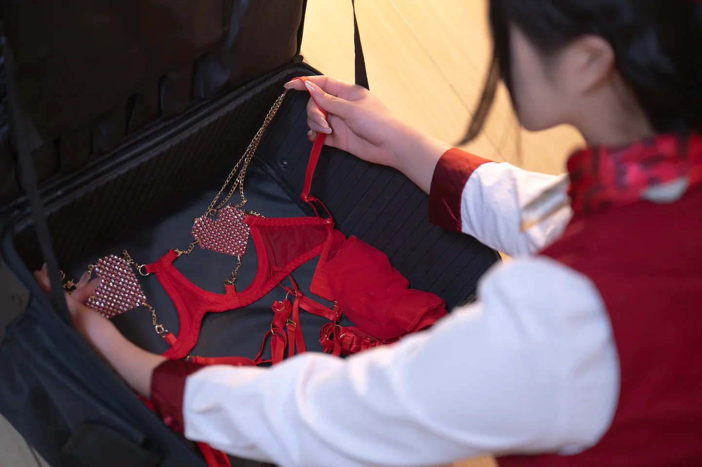 yuuhui玉汇 - 升舱服务2 援 [137P,2V-1.92GB] tg@simisebaisi 【丝足阁】010.webp